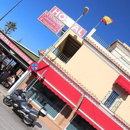 Hostal La Estacion Benajarafe Dış mekan fotoğraf