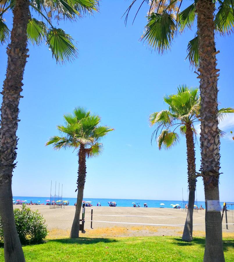 Hostal La Estacion Benajarafe Dış mekan fotoğraf