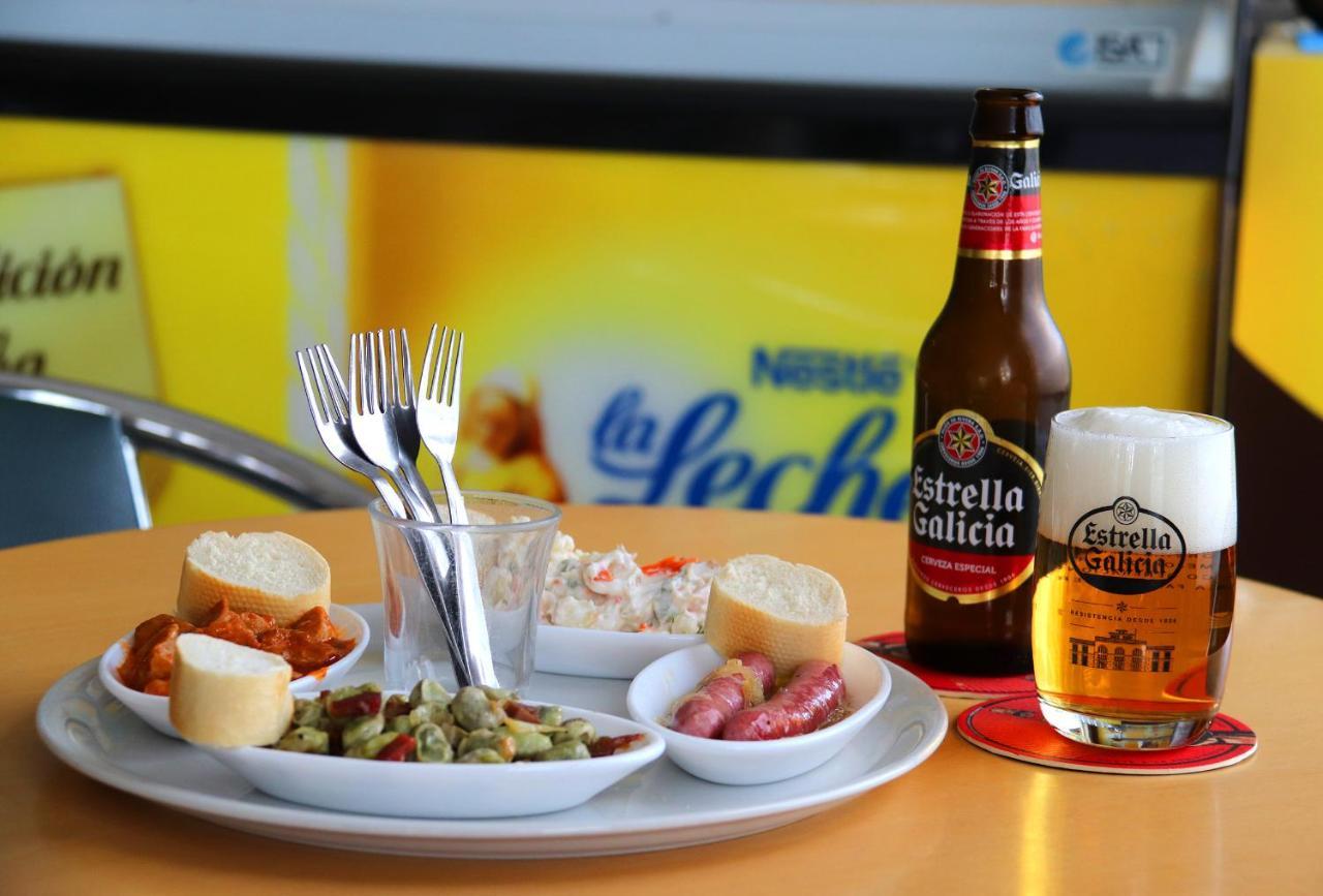 Hostal La Estacion Benajarafe Dış mekan fotoğraf