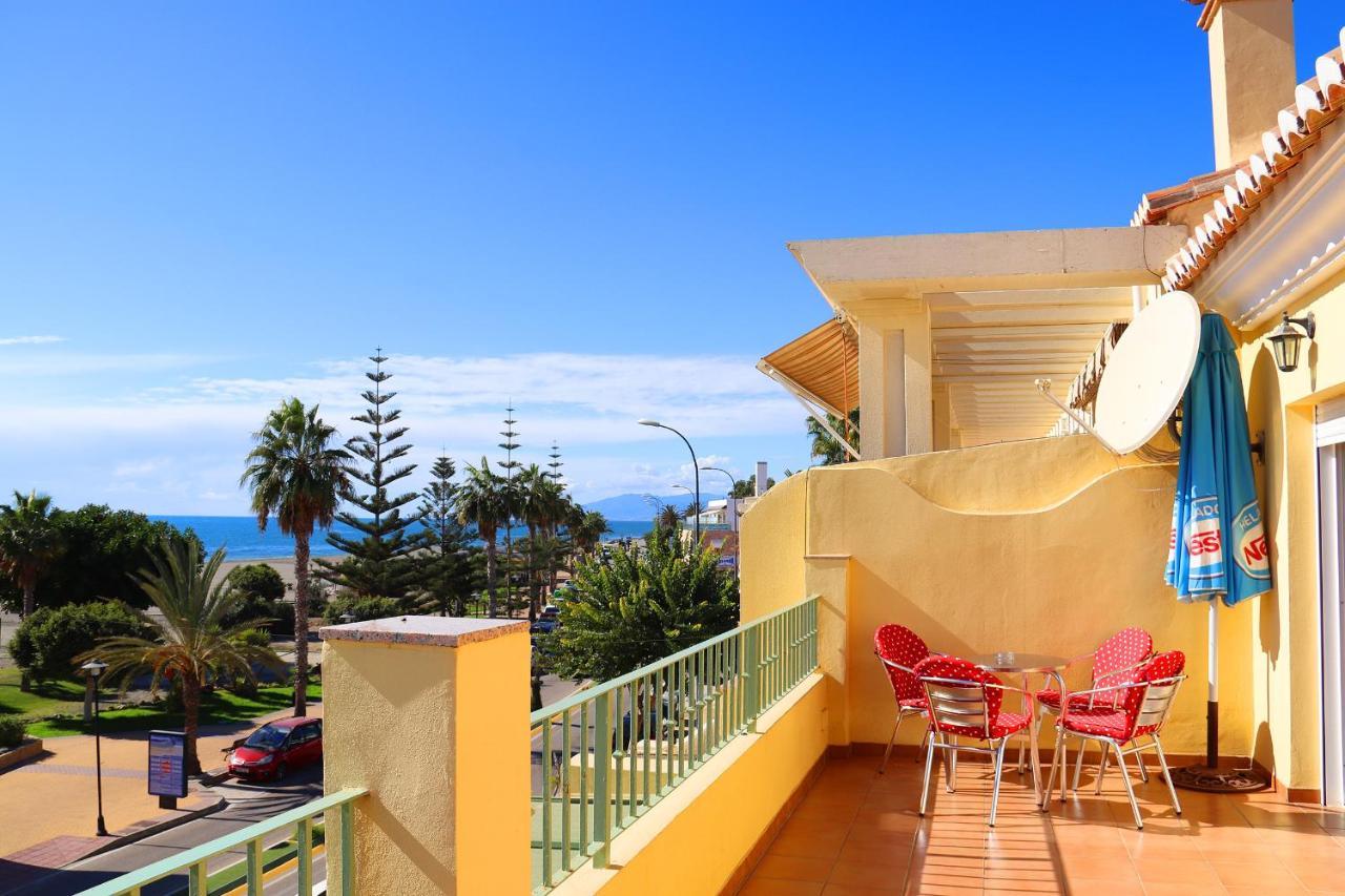 Hostal La Estacion Benajarafe Dış mekan fotoğraf
