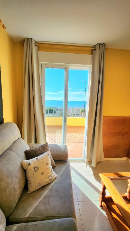 Hostal La Estacion Benajarafe Dış mekan fotoğraf
