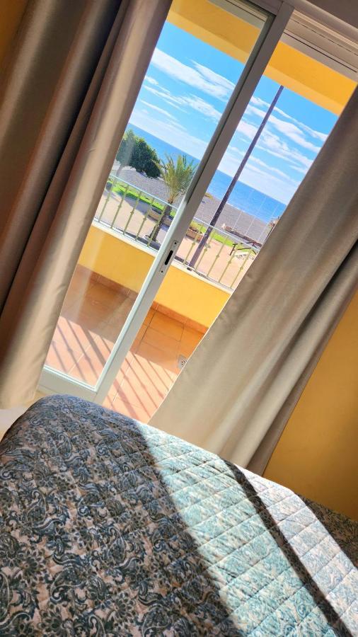 Hostal La Estacion Benajarafe Dış mekan fotoğraf