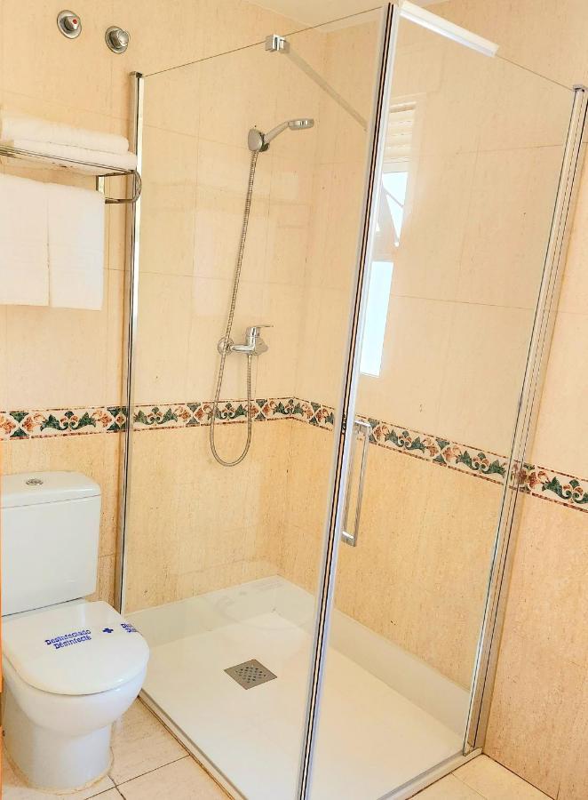 Hostal La Estacion Benajarafe Dış mekan fotoğraf