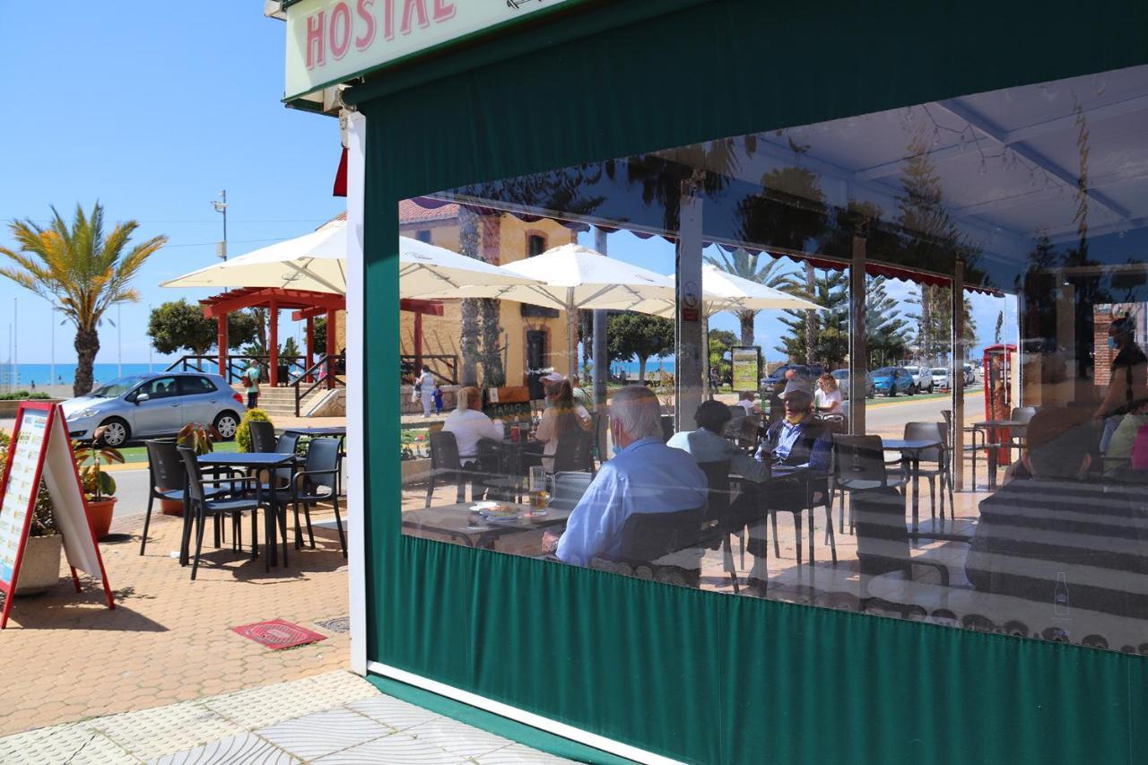 Hostal La Estacion Benajarafe Dış mekan fotoğraf