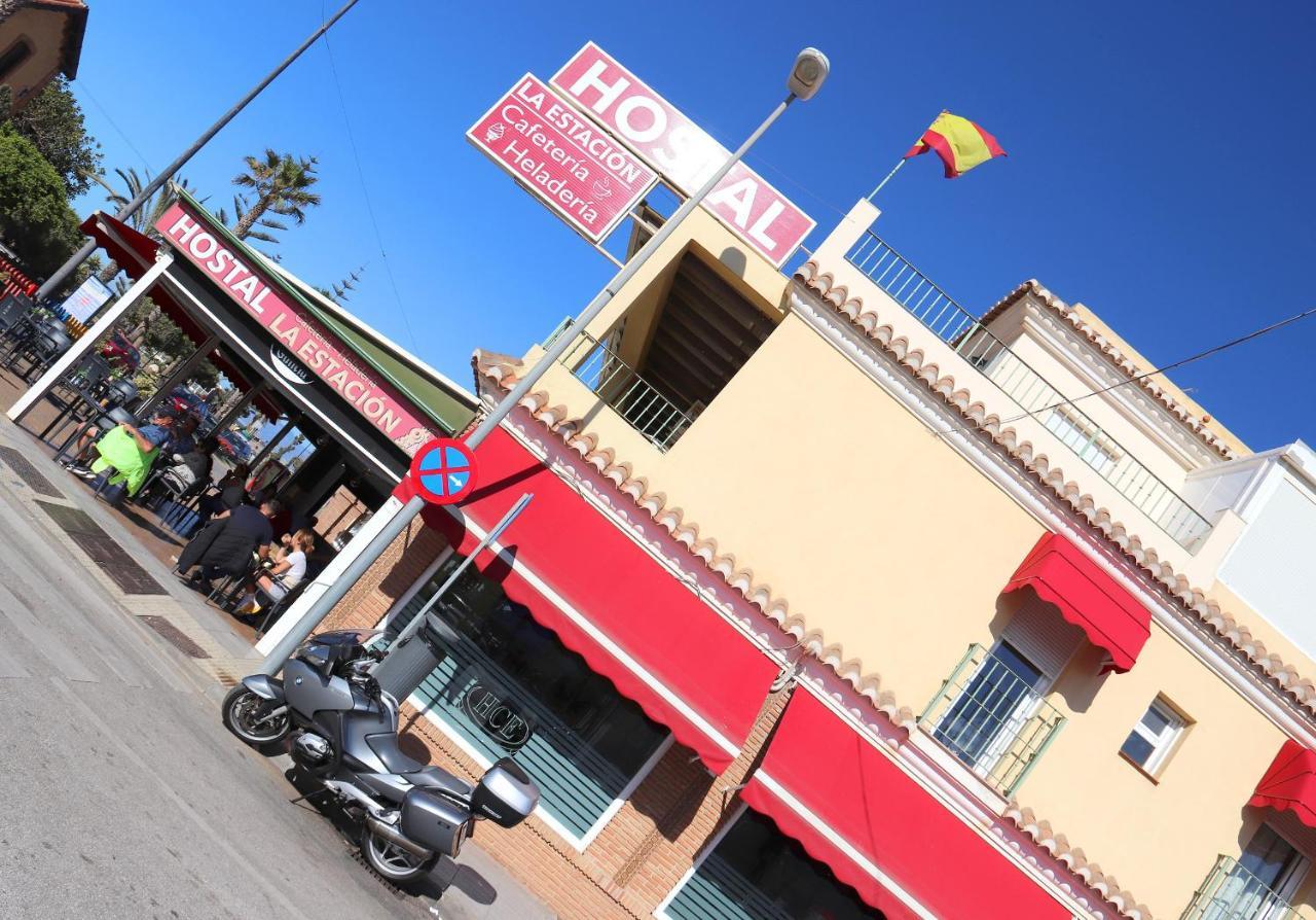 Hostal La Estacion Benajarafe Dış mekan fotoğraf
