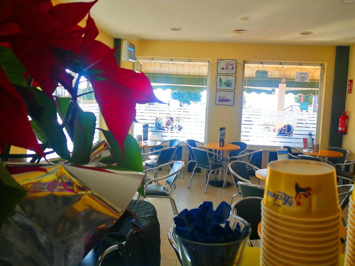 Hostal La Estacion Benajarafe Dış mekan fotoğraf